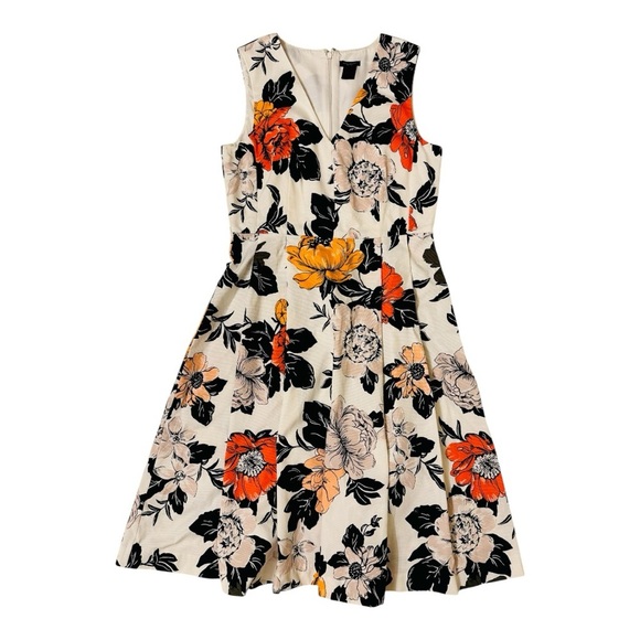 Ann Taylor Dresses & Skirts - Ann Taylor Floral V-Neck
Sleeveless Midi Dress Size 4